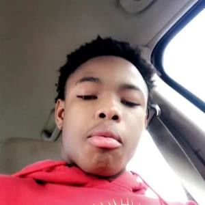 Meet your Posher, Carlos